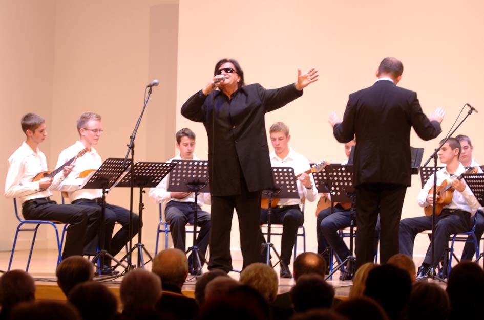 Koncert posve�en Vladi Baueru