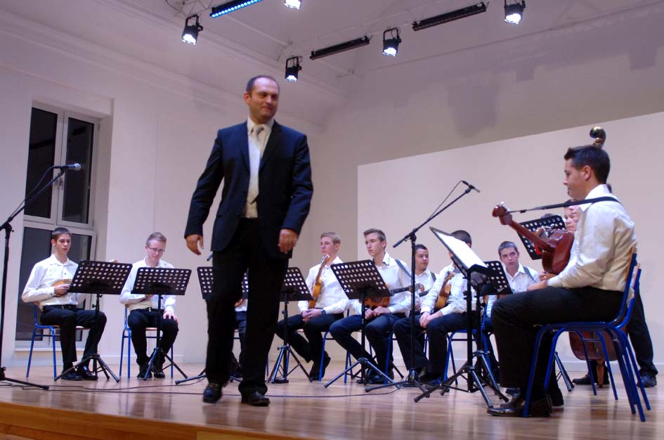 Koncert posve�en Vladi Baueru