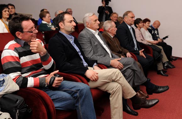 KUD-A �AUGUST �ENOA� IZ PE�UHA U PO�EGI