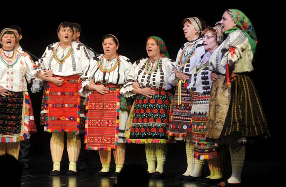 KUD-A �AUGUST �ENOA� IZ PE�UHA U PO�EGI