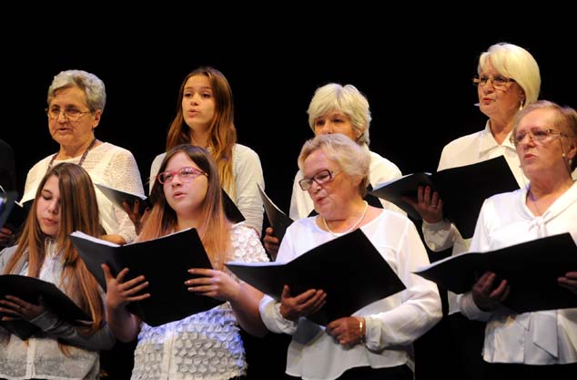 Susret pjeva�kih zborova u Po�egi