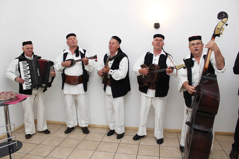  Li�ka ve�er u Po�egi