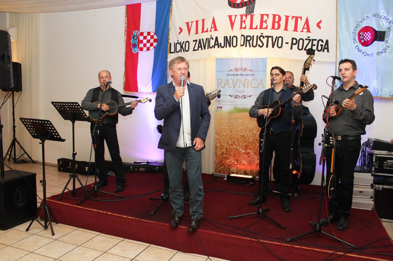  Li�ka ve�er u Po�egi