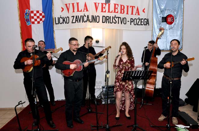 Li�ka ve�er u Po�egi