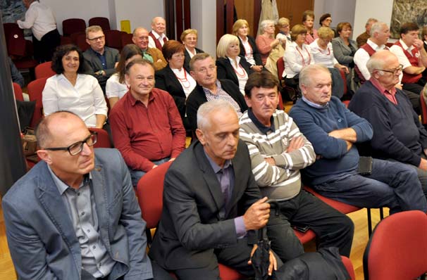 posebnosti like - predstavljanje knjige